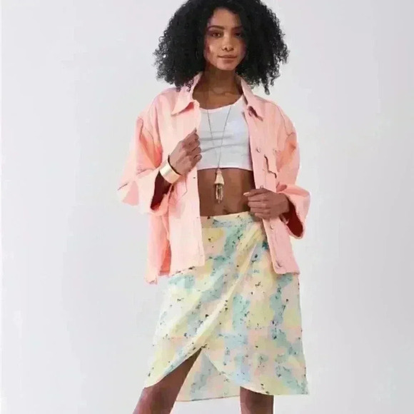 STARBURST DISTRESSED DENIM JACKET - Picture 4 of 6